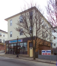 337 Columbia St in Fall River, MA - Foto de edificio - Building Photo