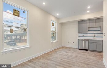 6601 Ridge Ave in Philadelphia, PA - Building Photo - Building Photo