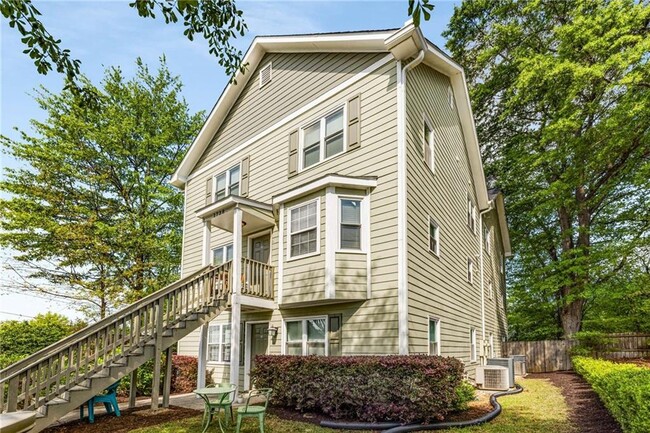 1738 Taylor St NW in Atlanta, GA - Building Photo - Building Photo