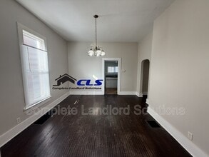 932 8th Ave in Terre Haute, IN - Building Photo - Building Photo