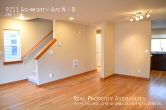 9211 Ashworth Ave N in Seattle, WA - Building Photo - Building Photo