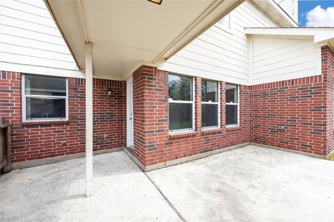 property at 22907 Breton Point Dr