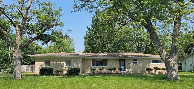 property at 6905 Bradford Dr