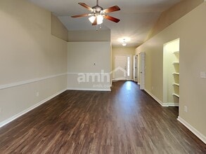 148 Westridge Blvd in Greenwood, IN - Foto de edificio - Building Photo