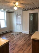 812 Marshall St, Unit 812 in Mcmechen, WV - Building Photo - Building Photo