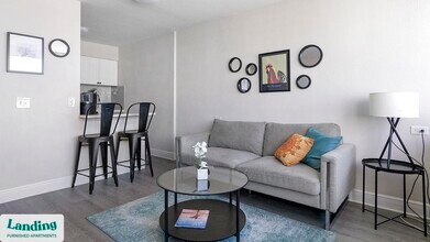 305 Dr. M.L.K. Jr St S, Unit 613 in St. Petersburg, FL - Building Photo - Building Photo