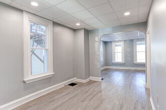 302 S Front St in Wormleysburg, PA - Building Photo - Building Photo