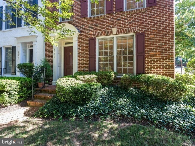 8870 Ashgrove House Ln in Vienna, VA - Building Photo - Building Photo