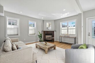 170 W 3rd St in Boston, MA - Building Photo - Building Photo