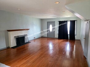 911 4th Ave in Beaver Falls, PA - Building Photo - Building Photo