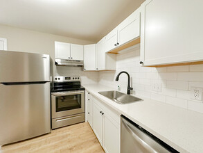809 Teaberry Ln, Unit C in Knoxville, TN - Foto de edificio - Building Photo