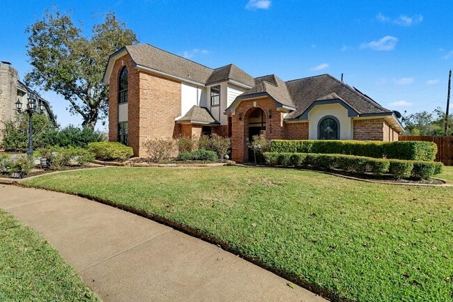 property at 1402 Copperfield Ct