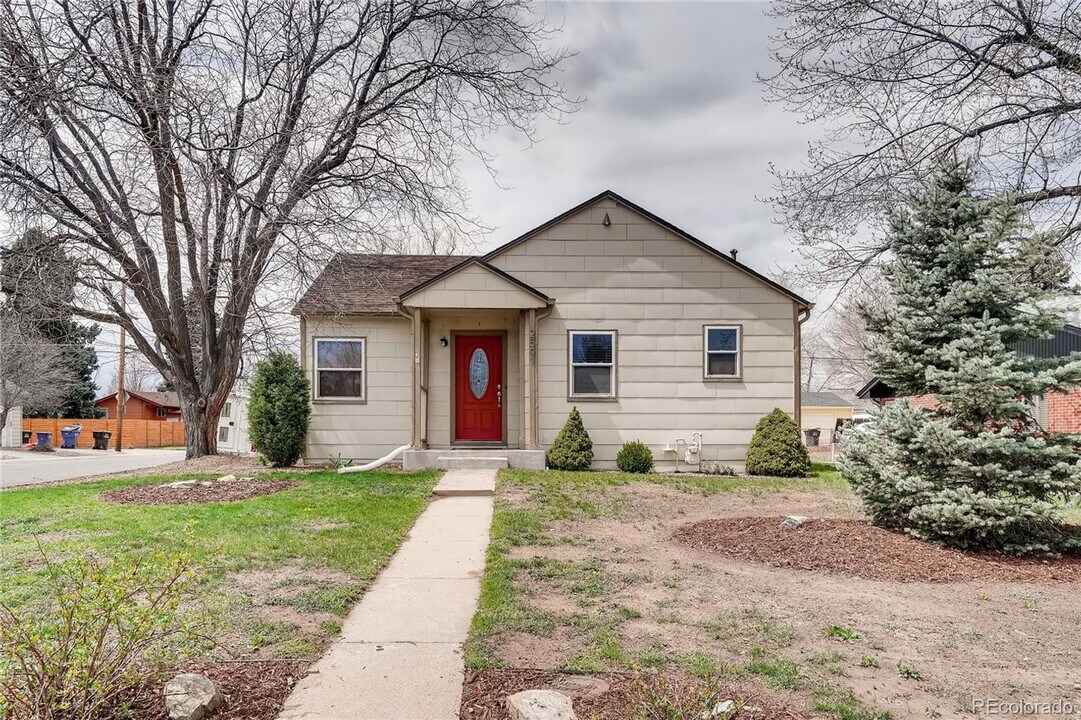2591 S High St in Denver, CO - Building Photo