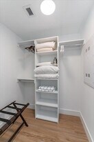 460 NE 5th St, Unit SI ID1040096P in Miami, FL - Building Photo