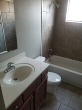 1335-1337 Halcomb Ln in Memphis, TN - Building Photo - Building Photo
