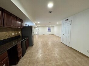40 Leonard St in Jersey City, NJ - Building Photo - Building Photo