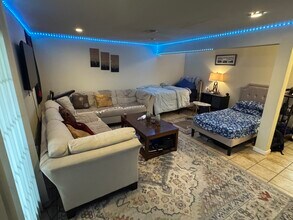 7473 Wounded Knee Rd in Lorton, VA - Building Photo - Building Photo