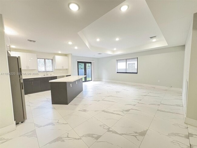 2518 NW 9th Pl in Fort Lauderdale, FL - Building Photo - Building Photo