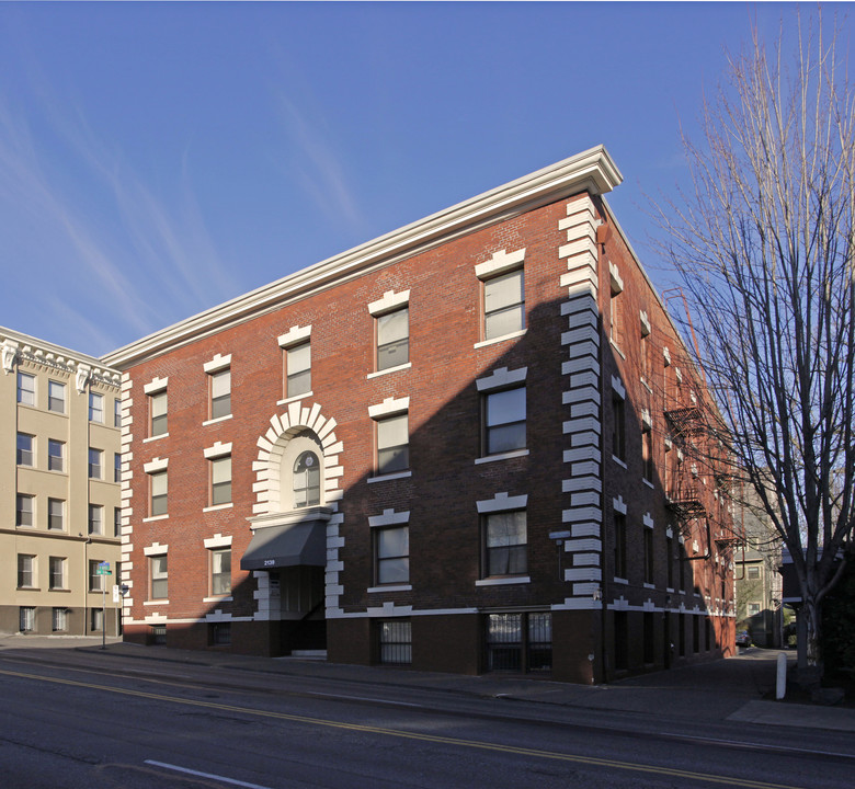 Bel Aire Apartments in Portland, OR - Foto de edificio