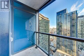 108-3108 Peter St in Toronto, ON - Building Photo - Building Photo