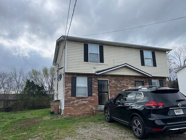 property at 3613 Willow Creek Ct