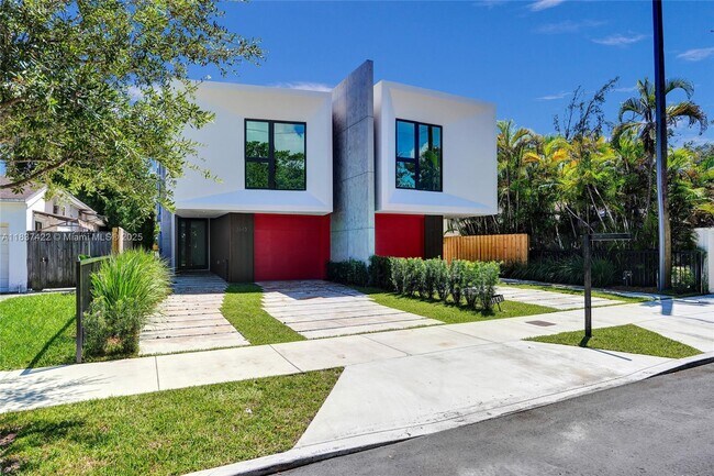 3645 SW 1st Ave in Miami, FL - Building Photo - Building Photo