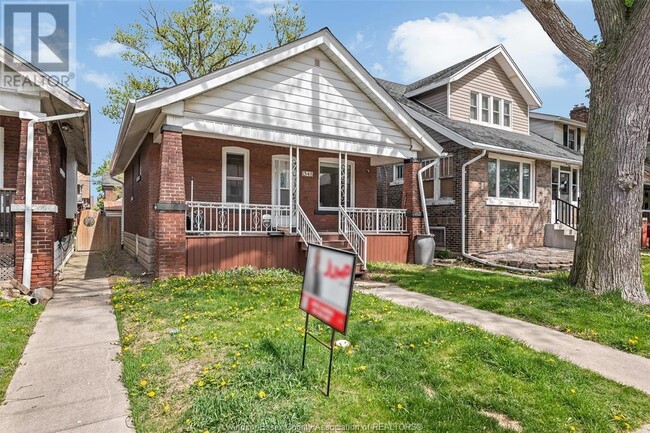 1548 Dougall Ave in Windsor, ON - Building Photo - Building Photo
