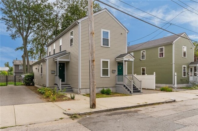176 Pavilion Ave in Providence, RI - Building Photo - Building Photo