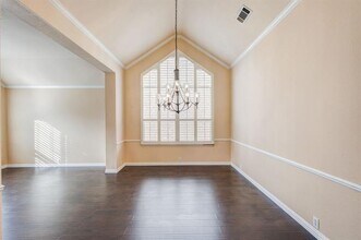 7220 Cloverleaf Dr in Plano, TX - Building Photo - Building Photo
