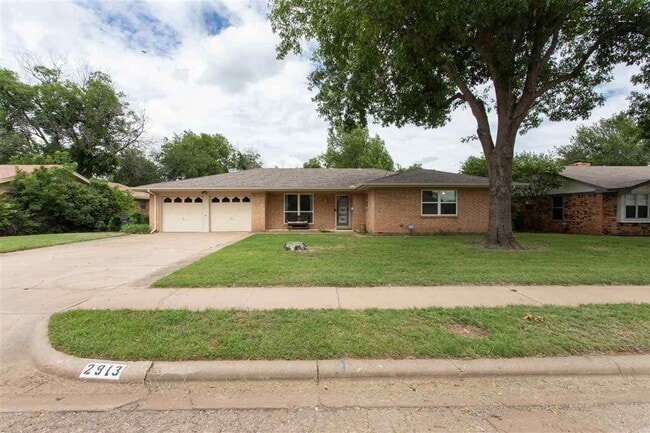 property at 2913 Radney Ln