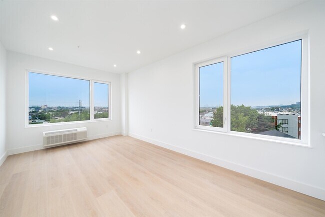 3309 Liberty Ave in North Bergen, NJ - Building Photo - Building Photo