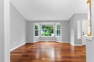 27616 239th Pl SE in Maple Valley, WA - Building Photo - Building Photo