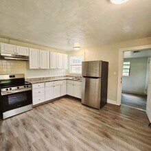 215 W Ramona Ave in Colorado Springs, CO - Building Photo - Building Photo