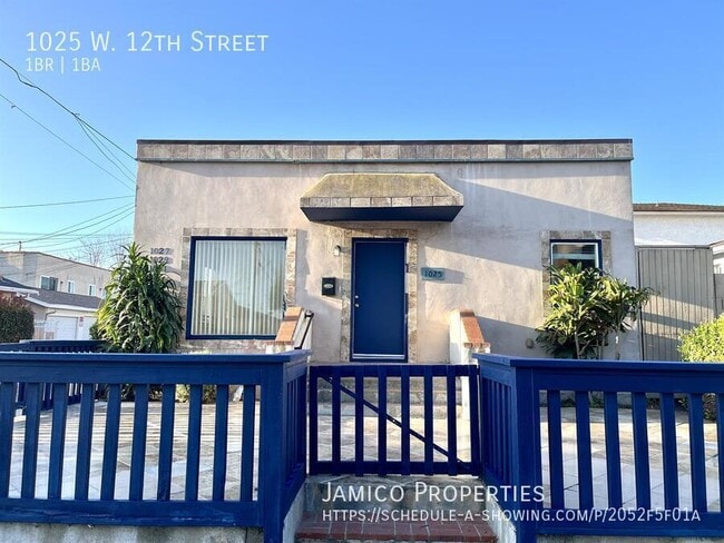 property at 1025 W 12th St