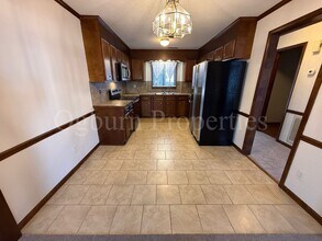 1906 Winding Ridge Rd in Winston-Salem, NC - Building Photo - Building Photo