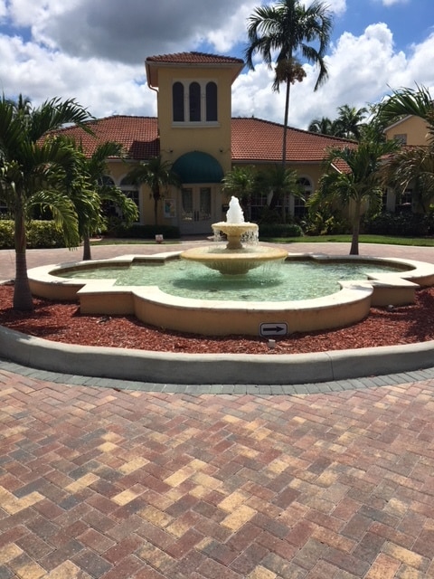 4625 St Croix Ln, Unit 1116 in Naples, FL - Building Photo - Building Photo