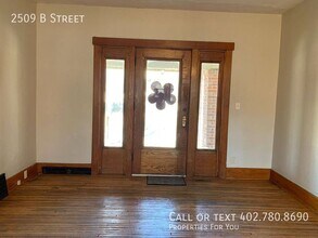 2509 B St in Lincoln, NE - Building Photo - Building Photo