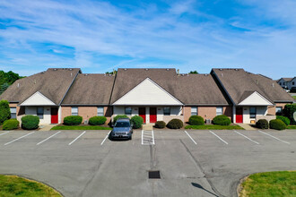 Meadow Brook in Butler, PA - Foto de edificio - Building Photo