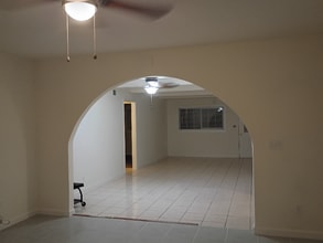 5605 Layton Dr in North Highlands, CA - Building Photo - Building Photo
