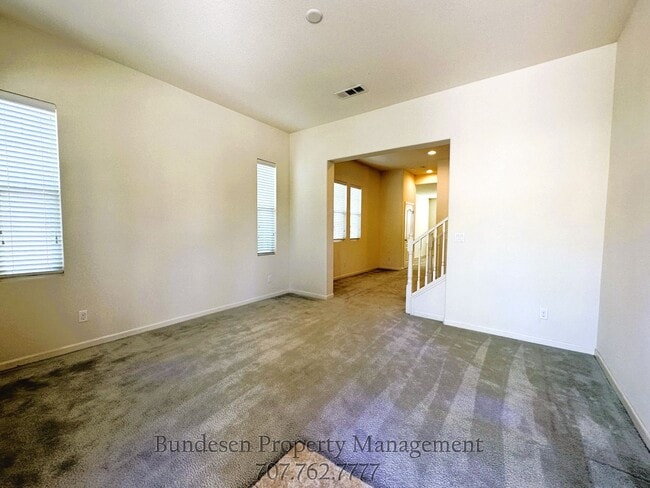 1821 Woodsage Way in Santa Rosa, CA - Building Photo - Building Photo