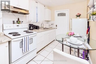 456 Bronson Ave in Ottawa, ON - Building Photo - Building Photo