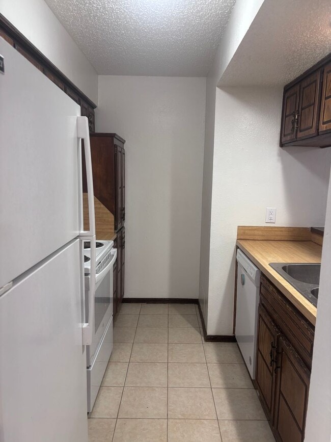 917 Aspen Ct in Noble, OK - Building Photo - Building Photo