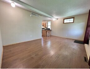 202 14th Ave SW in Cedar Rapids, IA - Building Photo - Building Photo