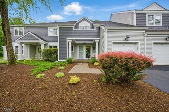99 Sleepy Hollow Rd in Sparta, NJ - Building Photo - Building Photo