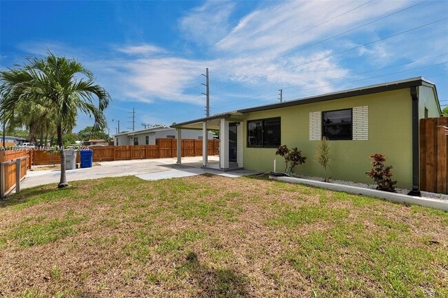 2730 NE 16th Ave in Pompano Beach, FL - Building Photo - Building Photo