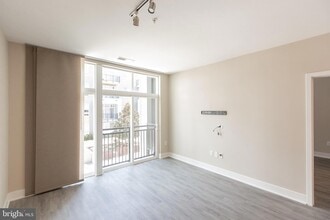 145 Riverhaven Dr, Unit 224 in Oxon Hill, MD - Building Photo - Building Photo
