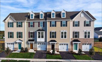 401 High Pointe Ln in Tinton Falls, NJ - Building Photo