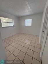 1500 SW 5th Pl in Fort Lauderdale, FL - Foto de edificio - Building Photo