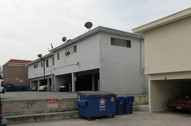 21228 S Western Ave in Torrance, CA - Foto de edificio - Building Photo