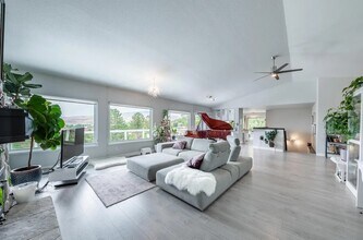 932 University Ridge Ct in Reno, NV - Building Photo - Building Photo